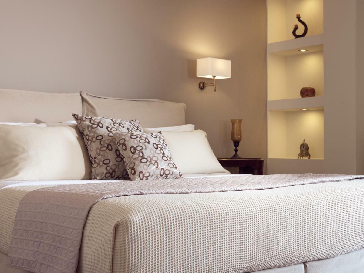 Golden July Luxury Villa Akrotiri  Buitenkant foto